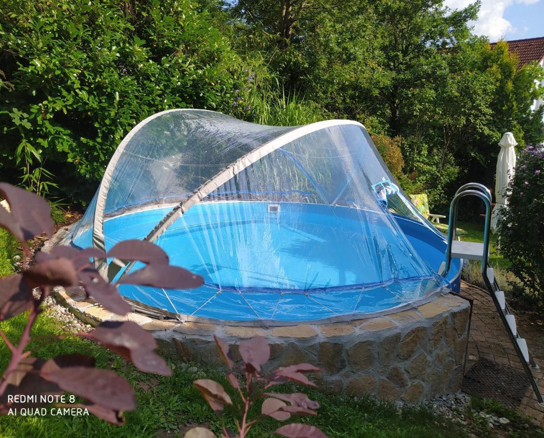 Mediterran-Skandinavisch - Outdoorwhirlpool Ganzjaehrig Burgthann Екстериор снимка